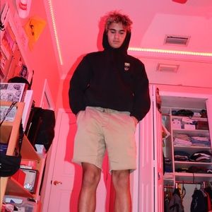 Meet your Posher, Brady